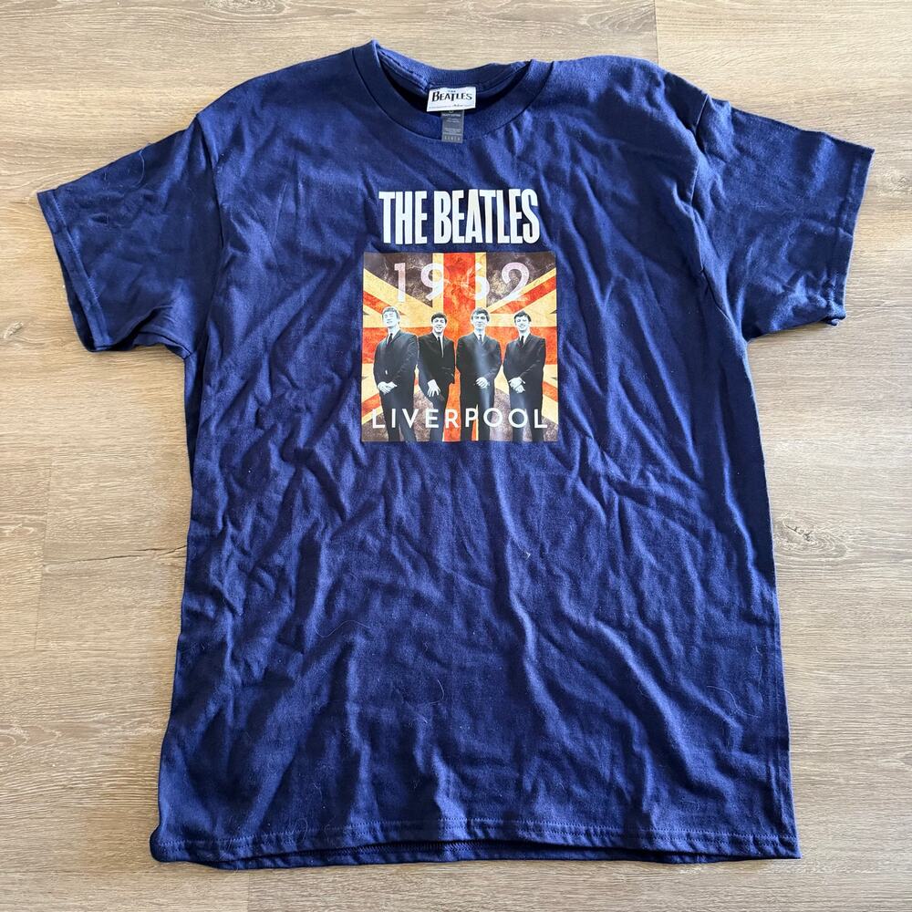 The Beatles Live in Liverpool 1962 Navy Blue Graphic Shirt Union Jack Size Lrg